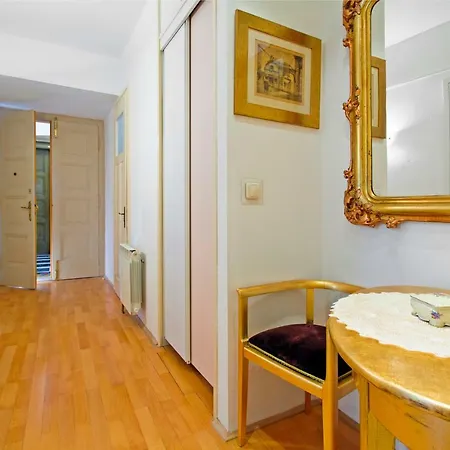 Antique Studio Apartment *